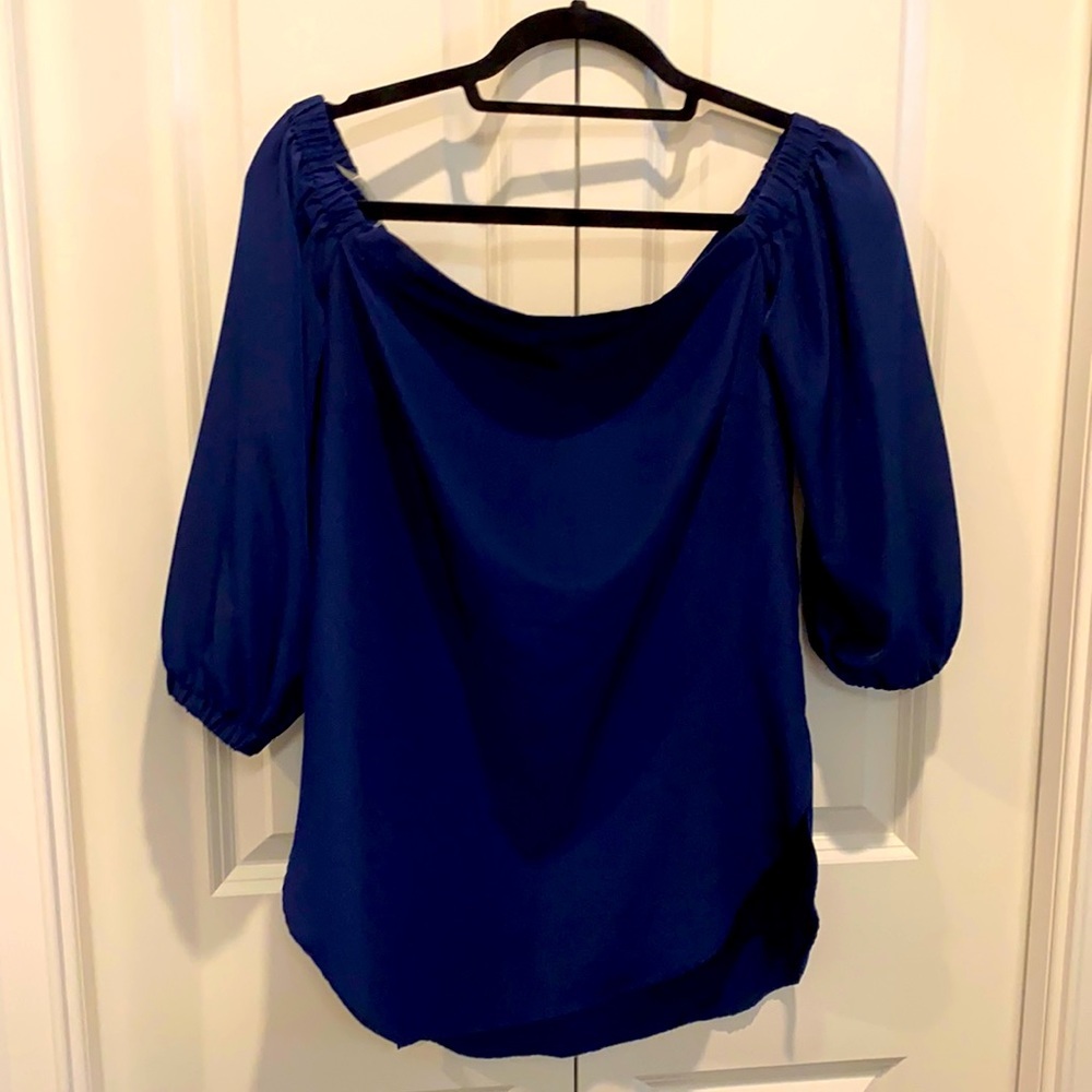 Amanda uprichard off the shoulder shirt
